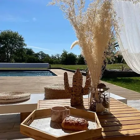 Avec Piscine En Campagne ! بيت للعطل *
